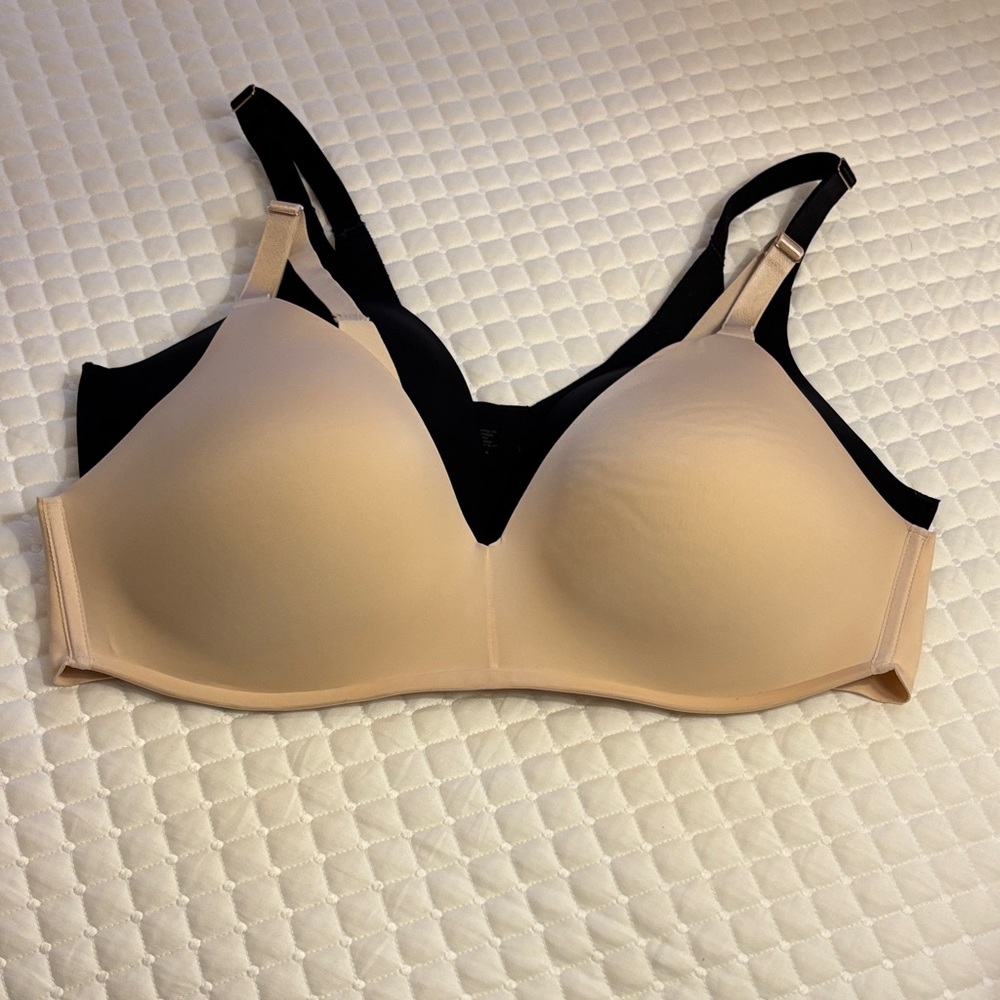 Soma Vanishing 360 Wireless Bras - Bundle of two bras